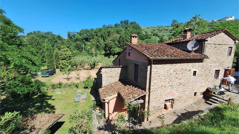 Rustico/Casale in vendita a Larciano