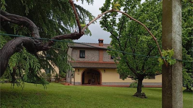 casale/cascina in vendita a Lappato(LU)